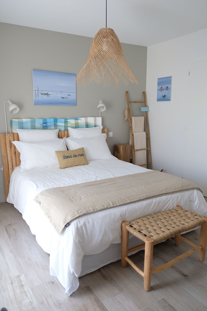 Villa Pierartlou — 4-Star Luxury Hotel in Ares, France