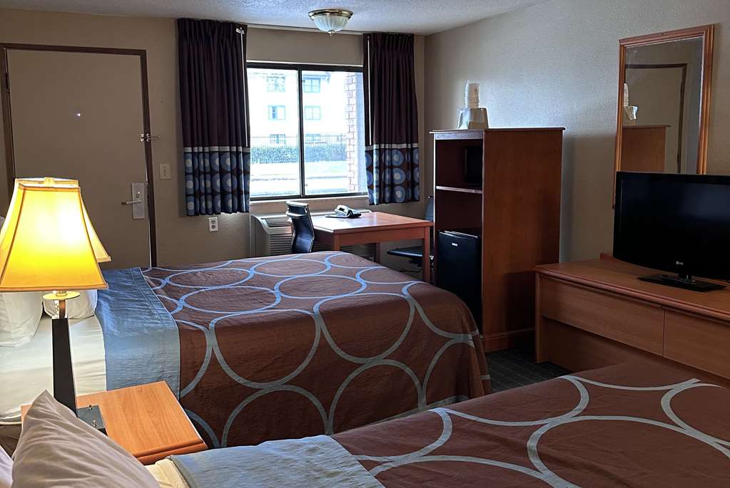 Super 8 by Wyndham Vancouver East - photo 15