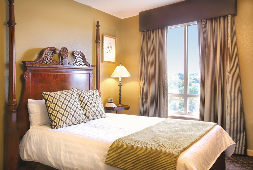 Club Wyndham Old Town Alexandria - photo 13