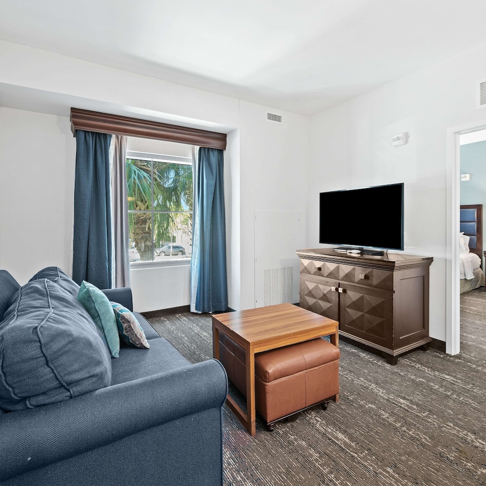 Homewood Suites by Hilton Ft. Lauderdale Airport Cruise Port - photo 31