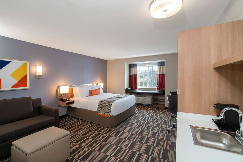 Microtel Inn & Suites by Wyndham Carlisle - photo 6