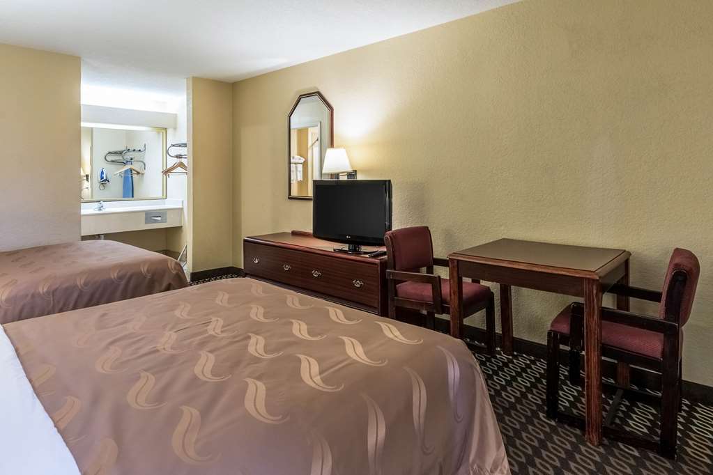Quality Inn Alexandria - photo 7