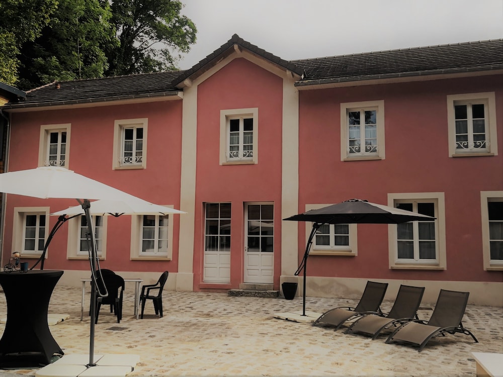 Les 7 Sources in L'isle-Adam, France