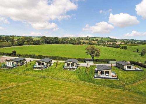 Midsomer Lodges - last minute hotel in Unknown City