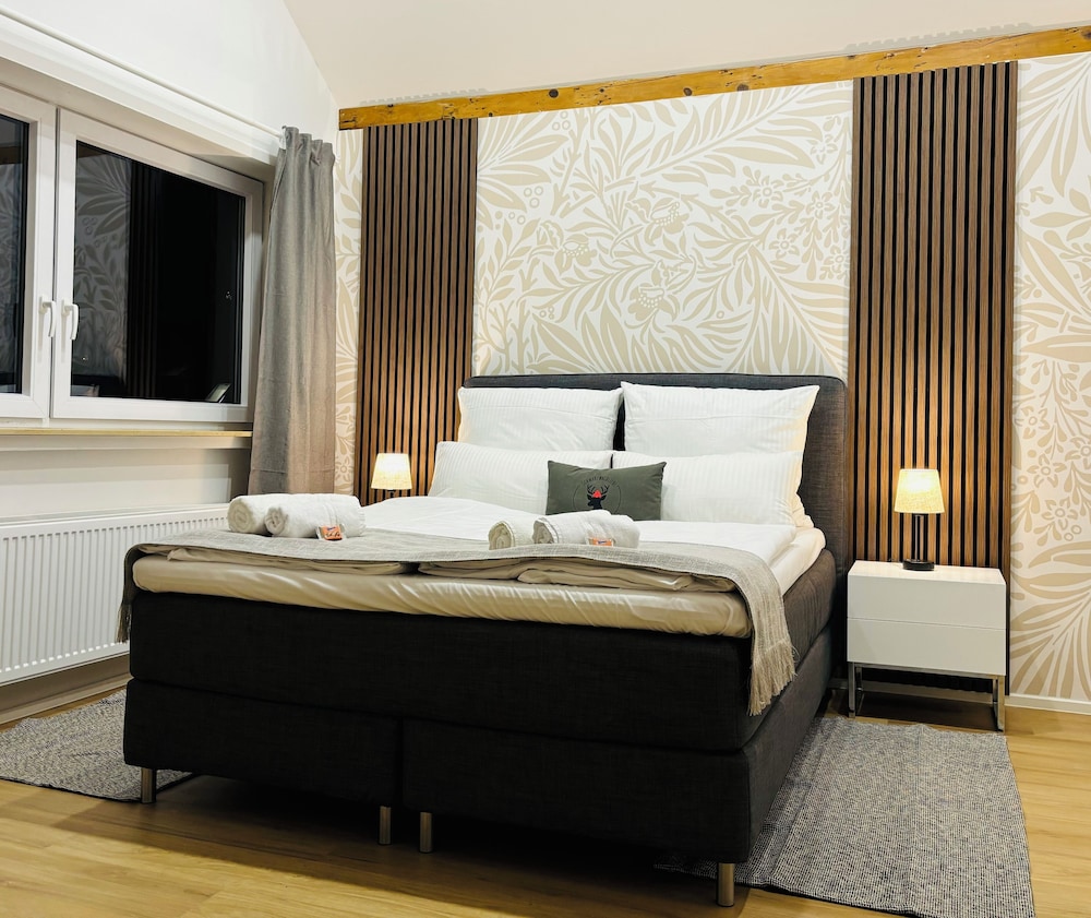 REMA Homes Moderne Apartments mit Jacuzzi in Bad Bellingen — 4-Star Luxury Hotel in Bad Bellingen, Germany