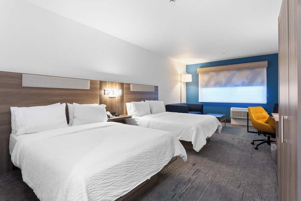 Holiday Inn Express & Suites Waco Downtown by IHG - photo 8