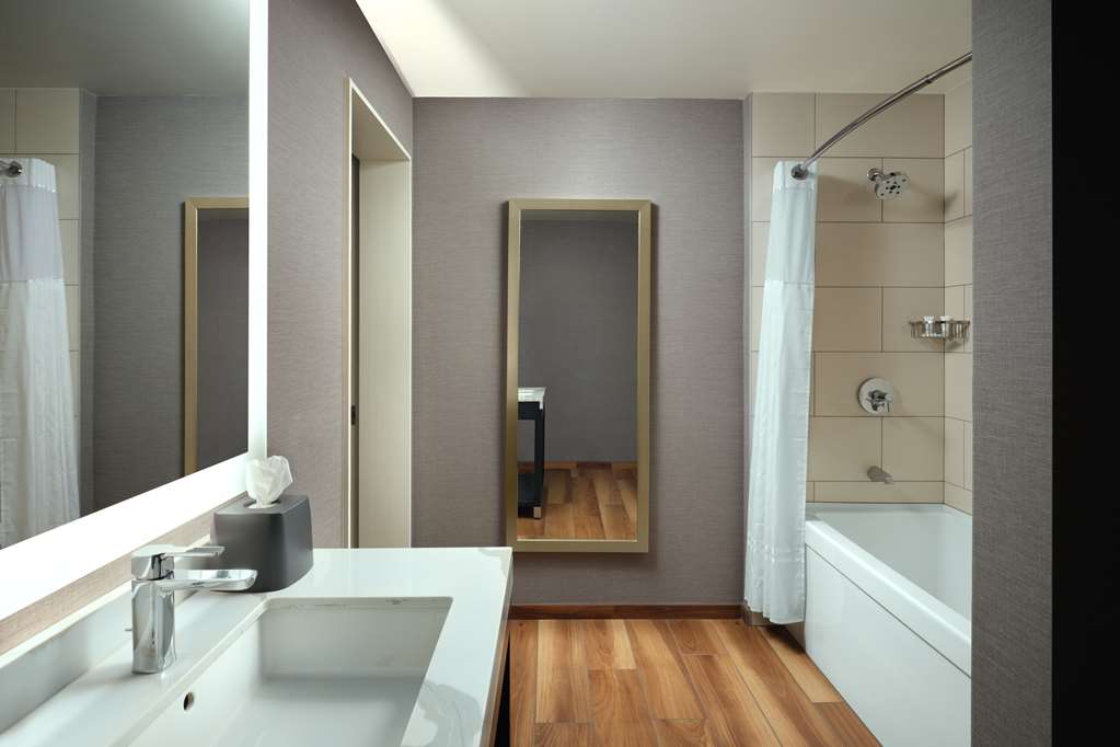 Hyatt Place LAX Century Blvd - photo 36