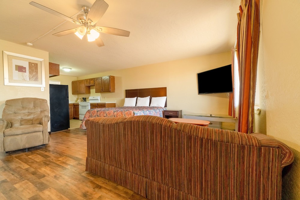 Stamford Inn - photo 23