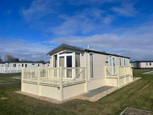 Golden Anchor The Chamonix Coastal Caravan Breaks in Chapel Saint Leonards, United Kingdom