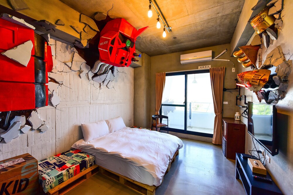 Wikid Design Hotel - carbon neutral hotel in Tainan