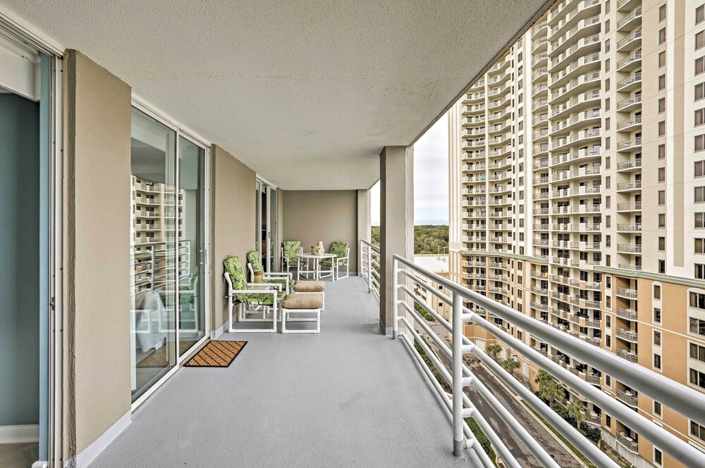 Resort Amenities and Boardwalk Beachfront Condo - photo 9