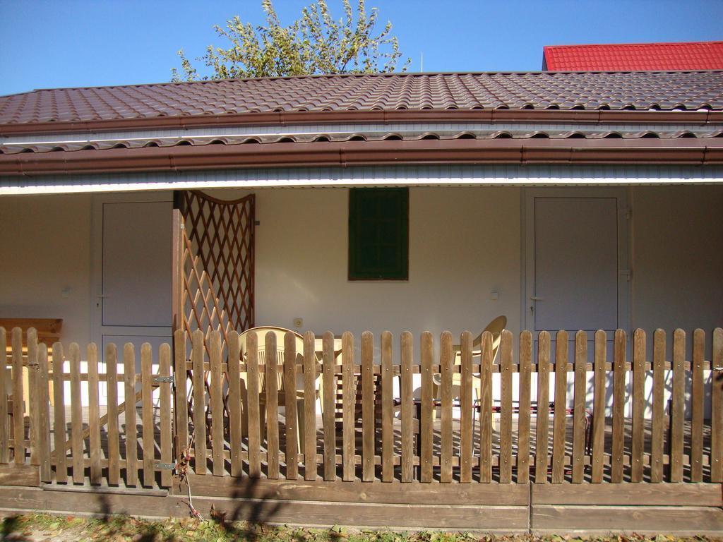 Mini hotel Yutnii dvorik in Dolzhanskaya, Russia