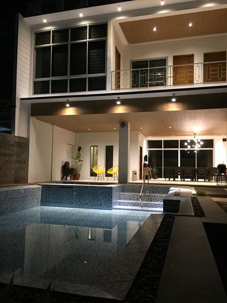 Arabella Hot Spring Resort in Los Banos, Philippines