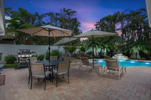 North End Chic in Anna Maria, United States