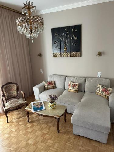Sunny Vintage Paradise — 4-Star Luxury Hotel in Athens, Greece
