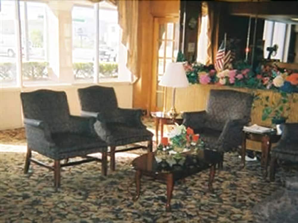 Red Carpet Inn And Suites Scranton - photo 3