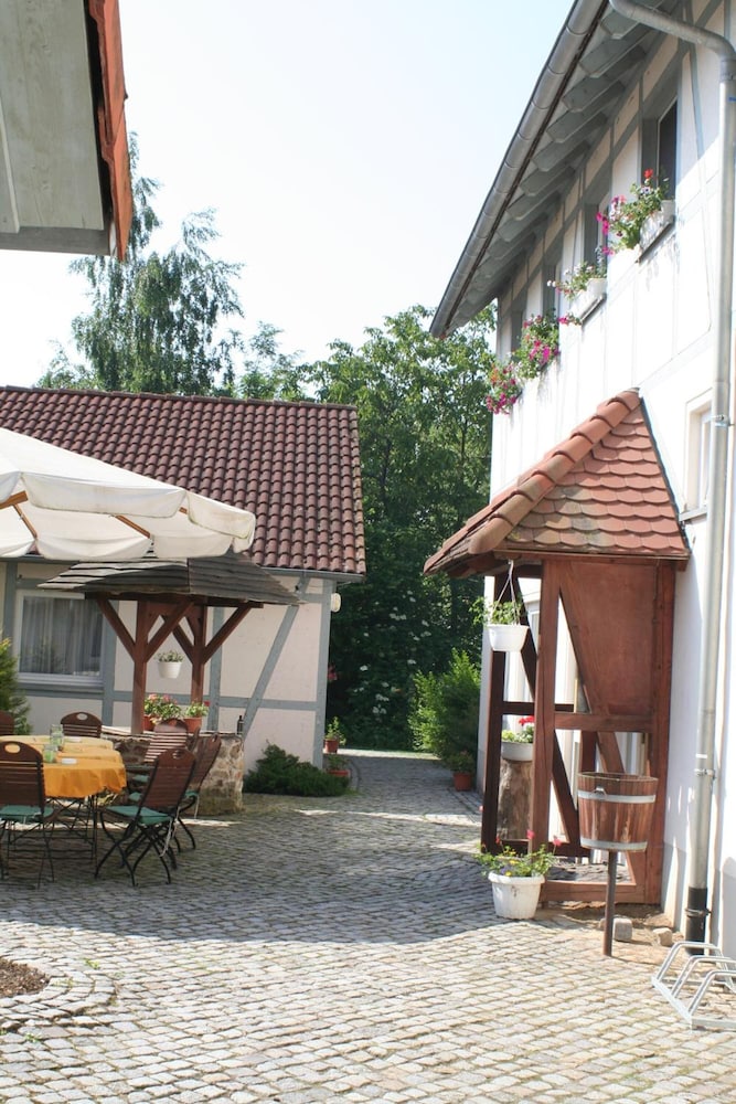 Landhotel Zum Nicolaner - last minute hotel in Grossweitzschen