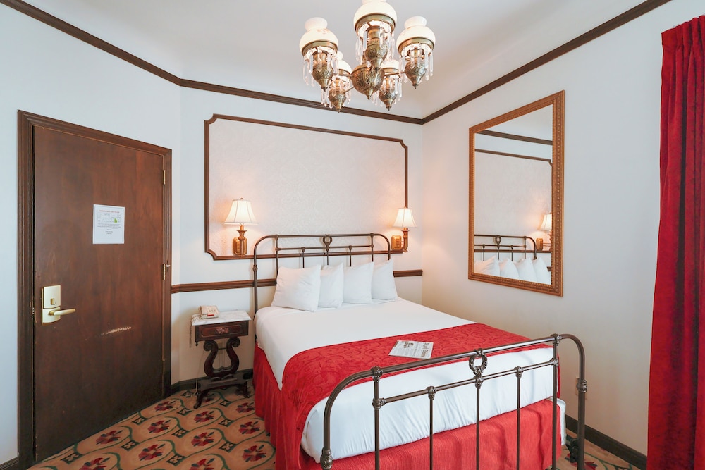 Mizpah Hotel - photo 20