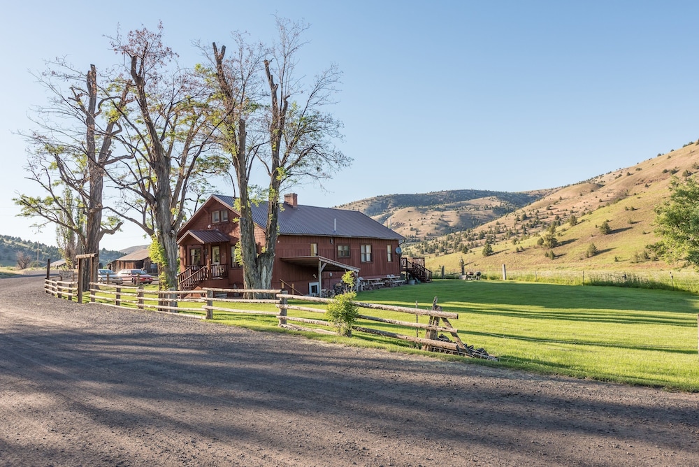 Wilson Ranches Retreat - last minute hotel in Fossil