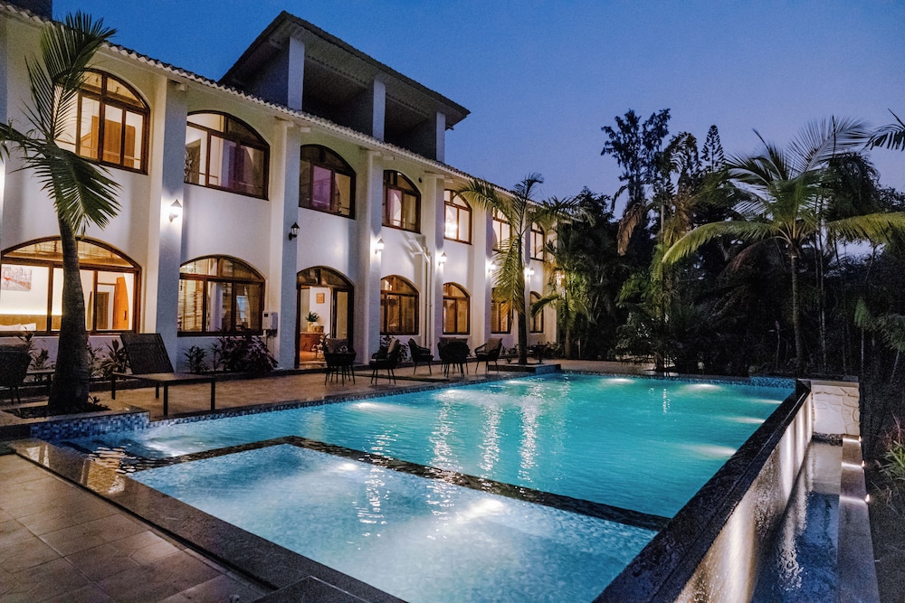 Aeraki palms — hotel in Dahanu