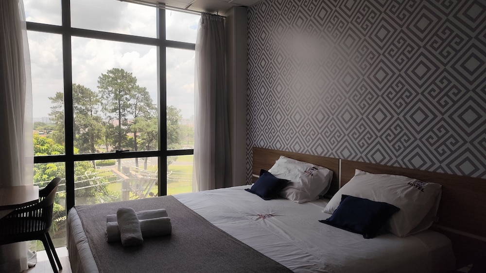 Assay Plaza Hotel in Hortolandia, Brasil