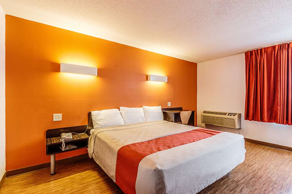 Motel 6 Wisconsin Rapids WI - photo 14