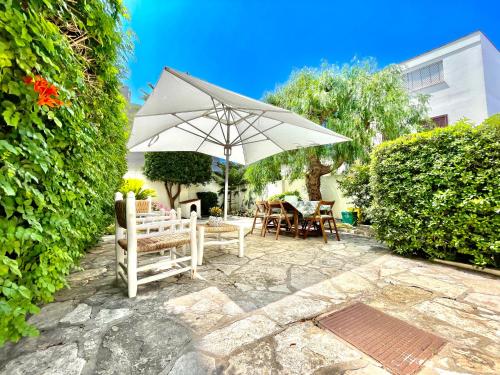 Villa Vista Mare Con Giardino E Parcheggio — 4-Star Luxury Hotel in Nardo, Italy