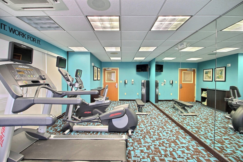 Fairfield Inn & Suites by Marriott Milwaukee Airport - photo 127