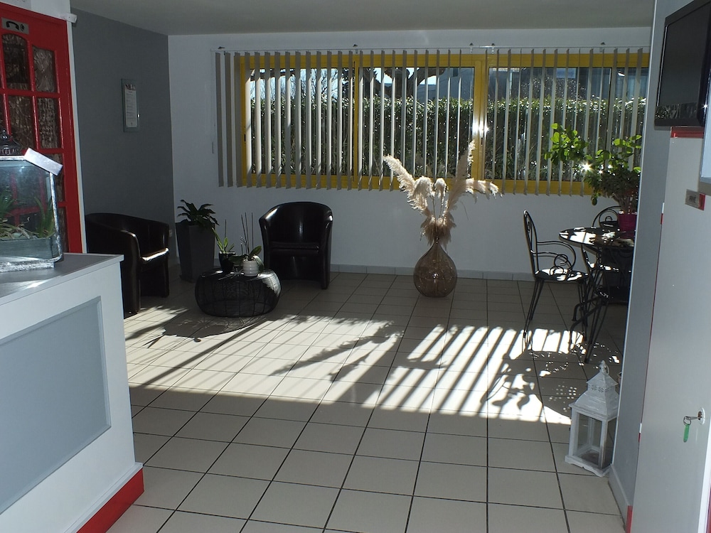 Hotel Le Clos Saint Loup — Bram — photo 2