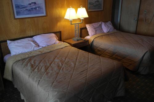 Interstate Motel - photo 8
