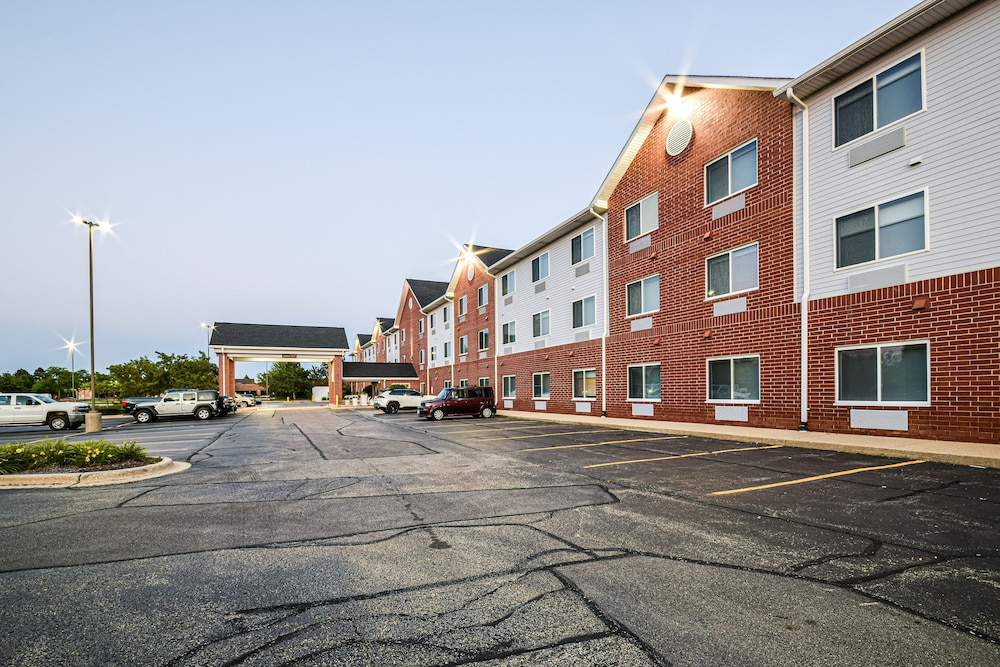 Holiday Inn Express Chicago NW Vernon Hills by IHG - photo 46