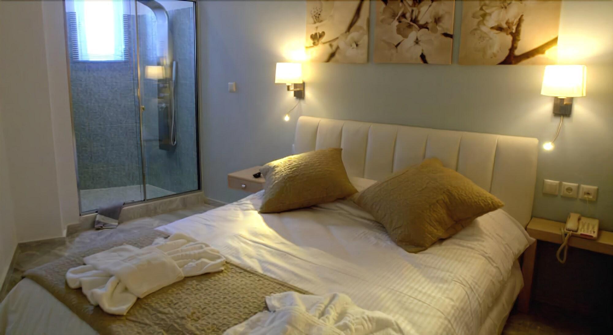 Christina 1 & 2 - last minute hotel in Chania