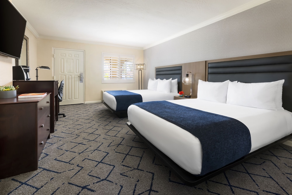 Kimpton Miralina Resort & Villas by IHG - photo 17