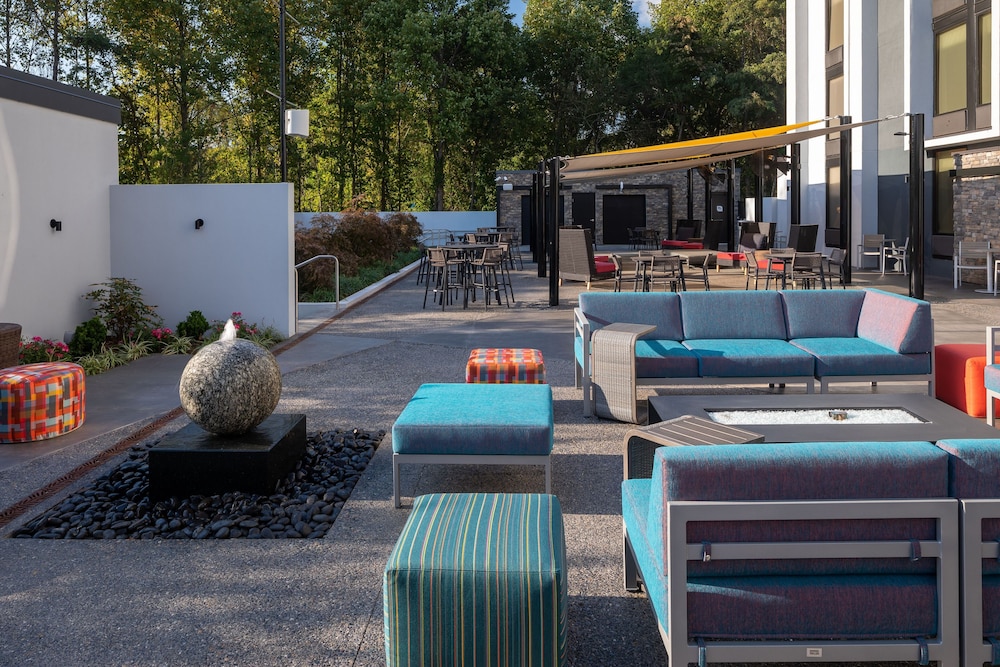 Hilton Garden Inn Asheville South - photo 17