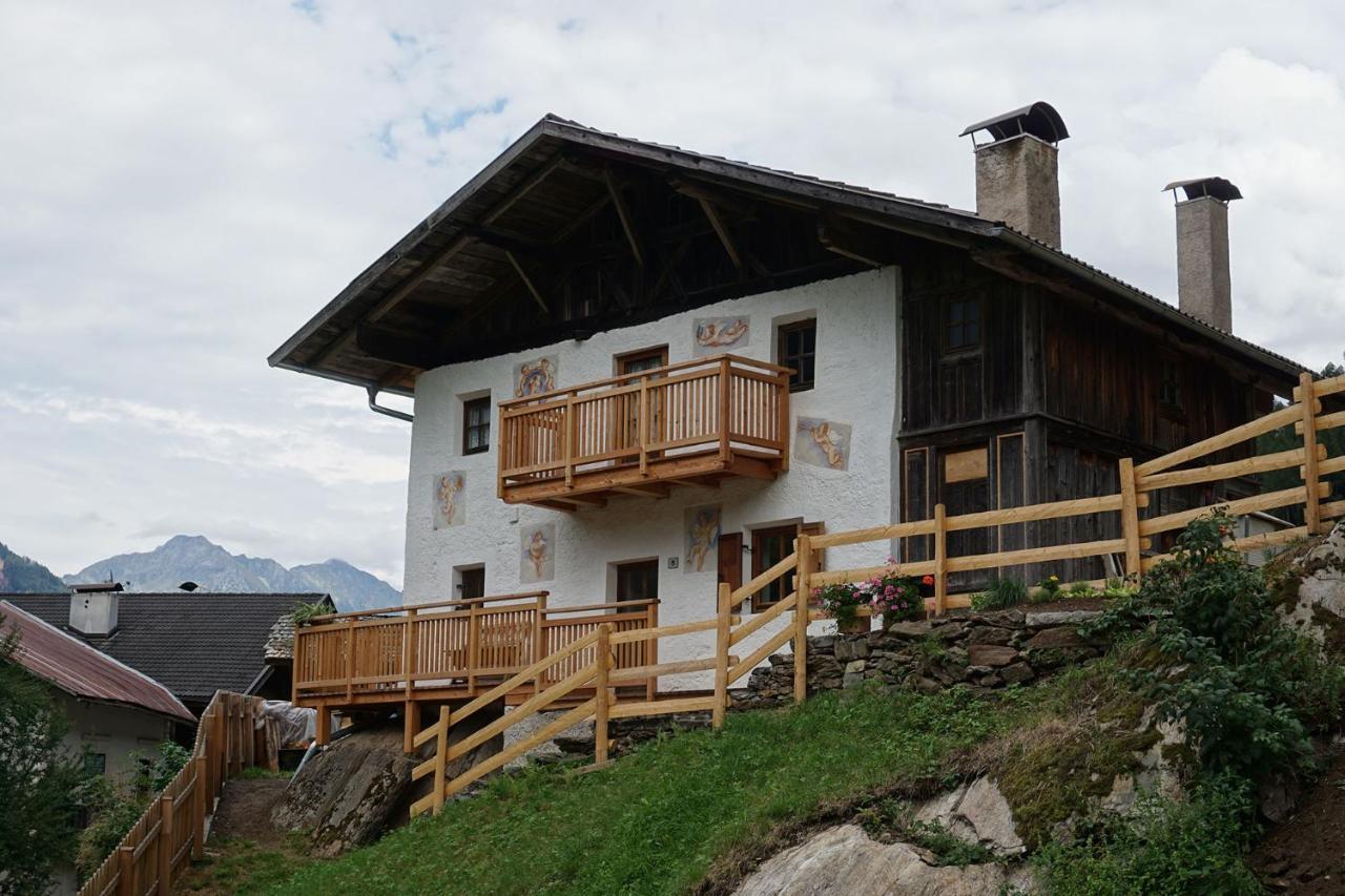 Ferienhaus Engele — 4-Star Luxury Hotel in San Martino In Passiria, Italy