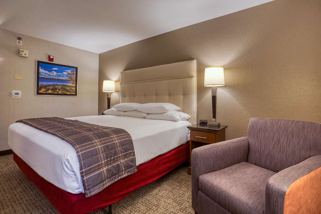 Drury Inn & Suites St. Louis Fairview Heights - photo 17
