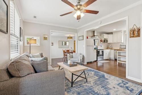 East Nashville Family Abode 30 or more Days by SkyRun Nashville in Nashville, United States