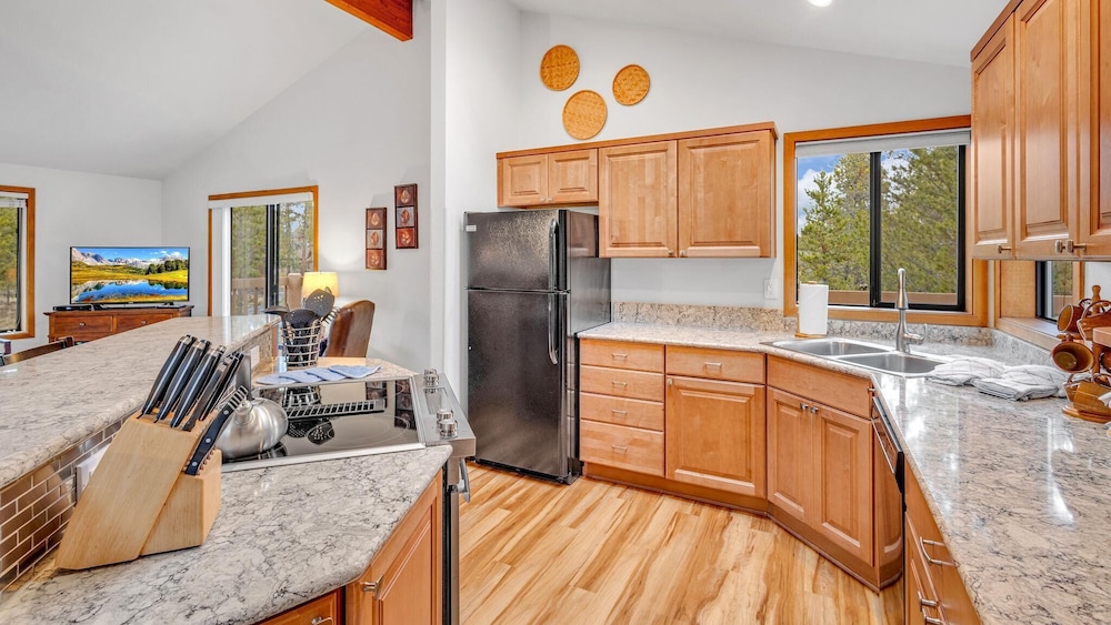 Red Alder Lane 1 - photo 12