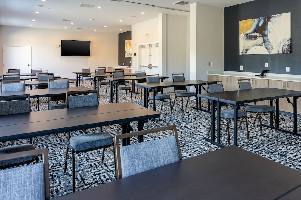 Fairfield by Marriott Inn & Suites Canton Riverstone Parkway - photo 38