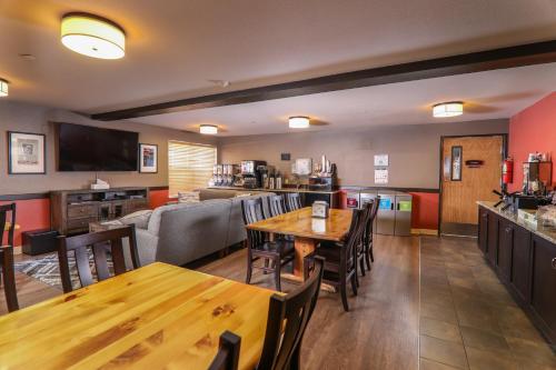 Breck Inn - photo 10