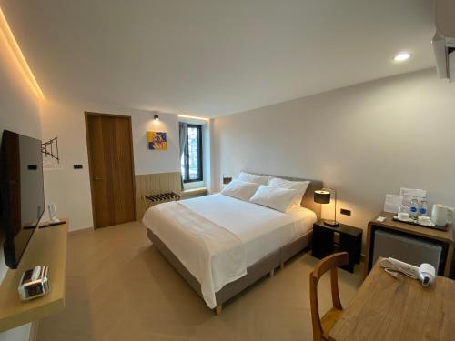 The Celestrail Apartment Check In by Appointment Only Non hotel Onnut BTS — hotel in Phra Khanong