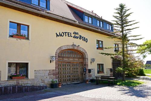 Motel an der B180 — hotel in Querfurt
