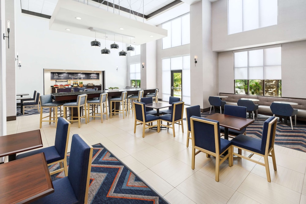 Hampton Inn & Suites Thousand Oaks CA - photo 26