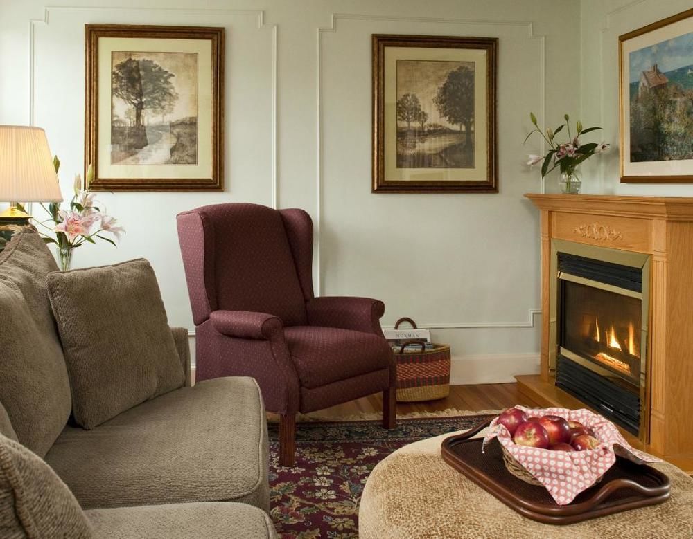 Applegate Inn - photo 4