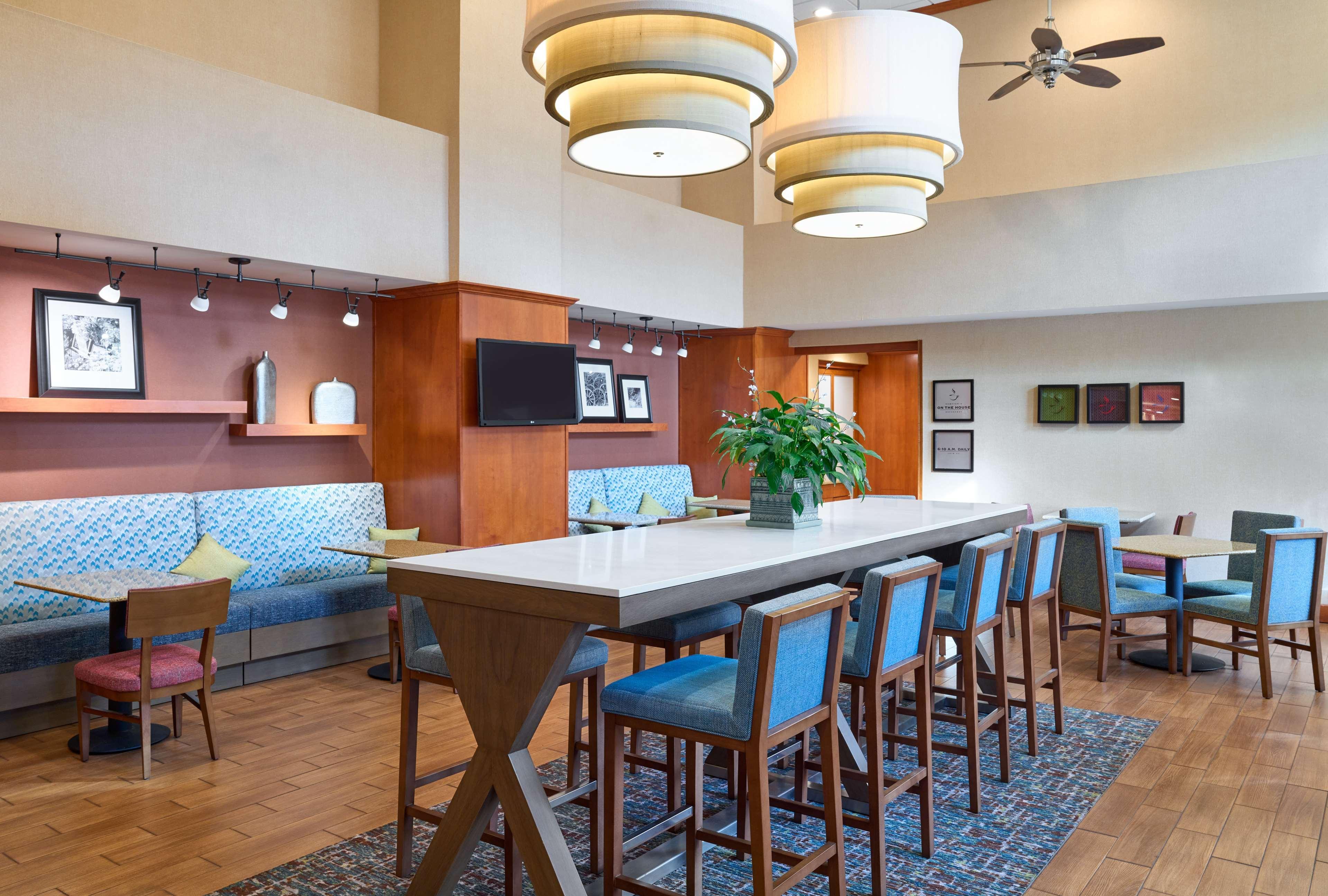 Hampton Inn & Suites Providence Smithfield - photo 21
