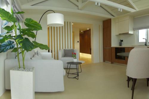 Luxury Penthouse w sea view — 4-Star Luxury Hotel in Athens, Greece