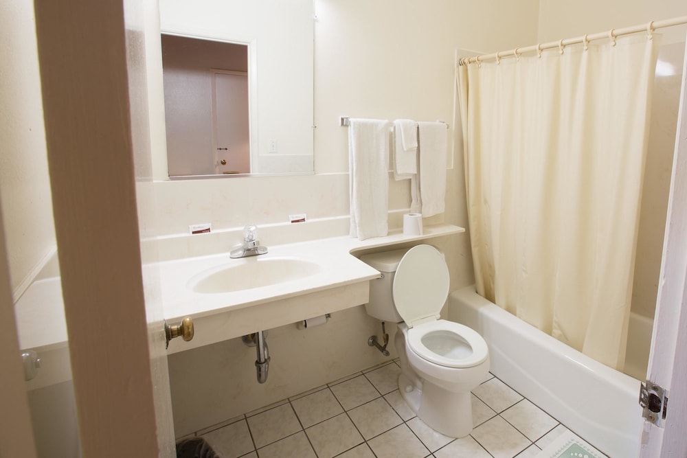 San Carlos Inn - photo 13