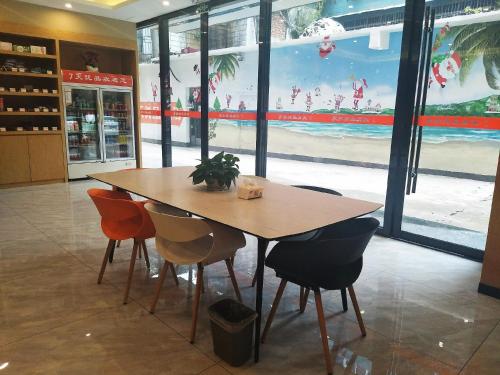 7 Days Superior Product Chain Hotel — hotel in Ganzhou