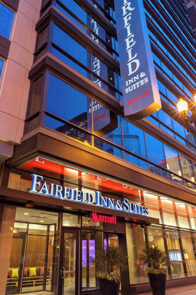 Fairfield Inn & Suites Chicago Downtown River North - photo 33