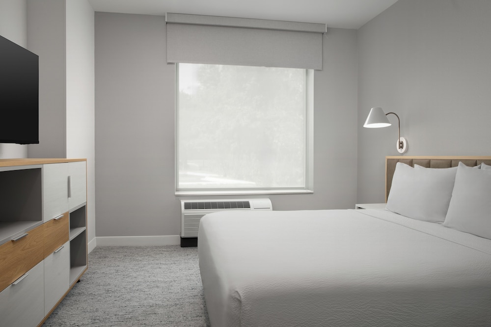 TownePlace Suites by Marriott Jacksonville Mayport - photo 14
